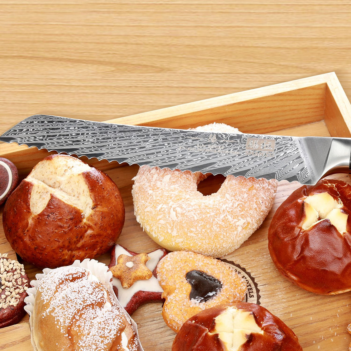 SHAN ZU 7.80" Blade Damascus Bread Knife | Serrated Bread Knife for Homemade Bread | 67 Layers Damascus Steel + G10 Handle